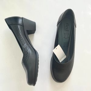 Flexi Black Constance Leather 2" Heel Comfort Shoes - Size 8M